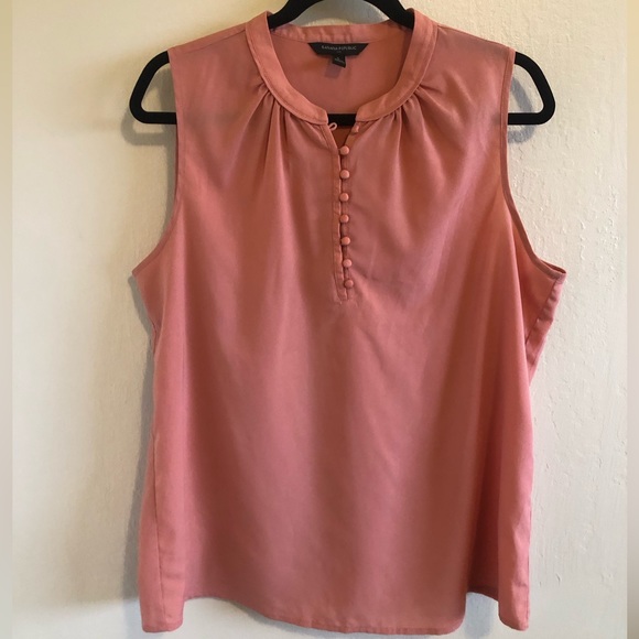 Banana Republic Tops - Banana Republic Sleeveless Blouse Desert Rose SZ L Button Front